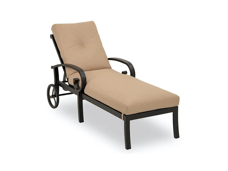 Grianstad Alúmanam le Cúisíní Chaise Lounge